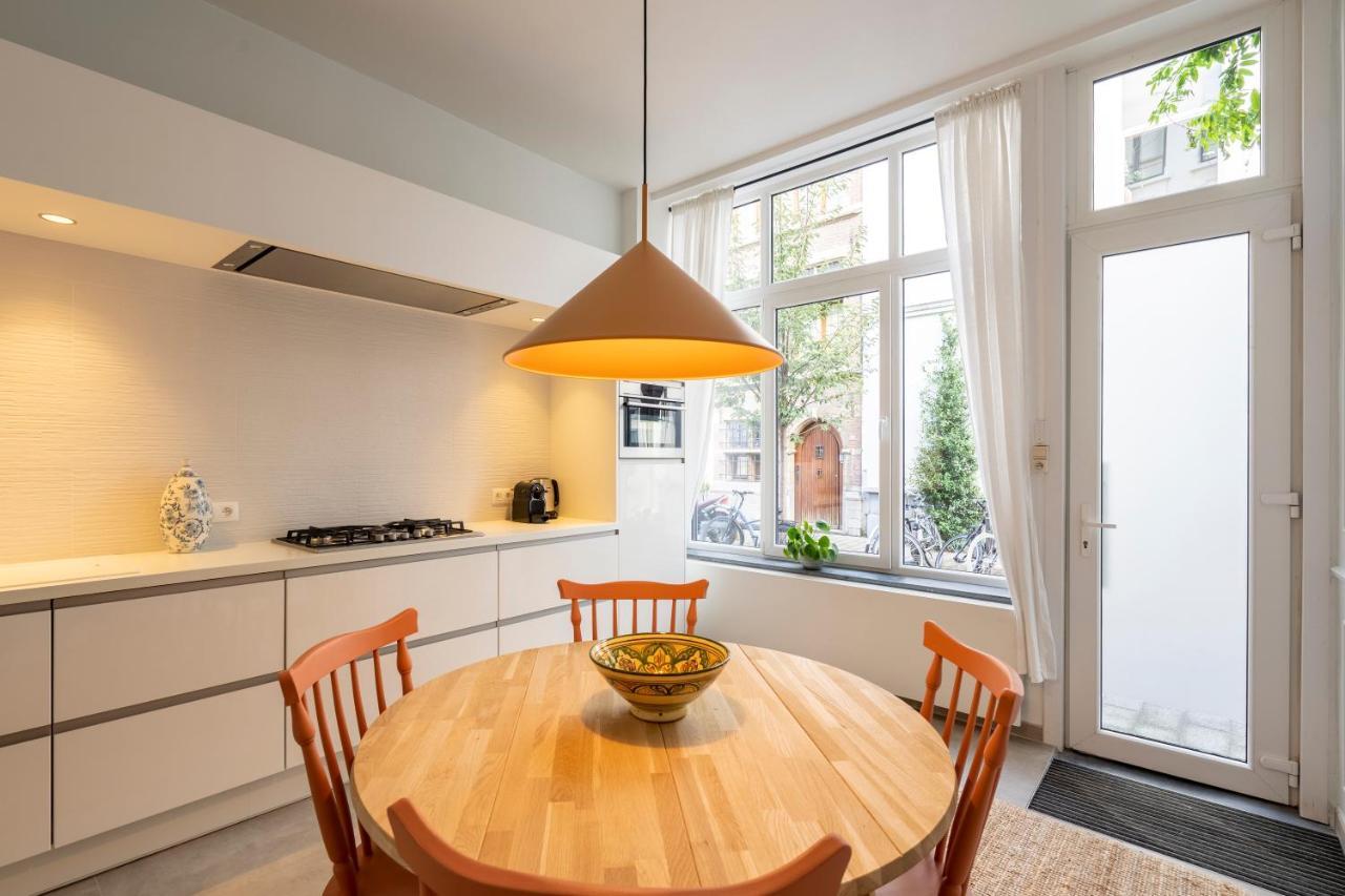 Shway - The Saffron Dress Villa Antwerpen Bagian luar foto