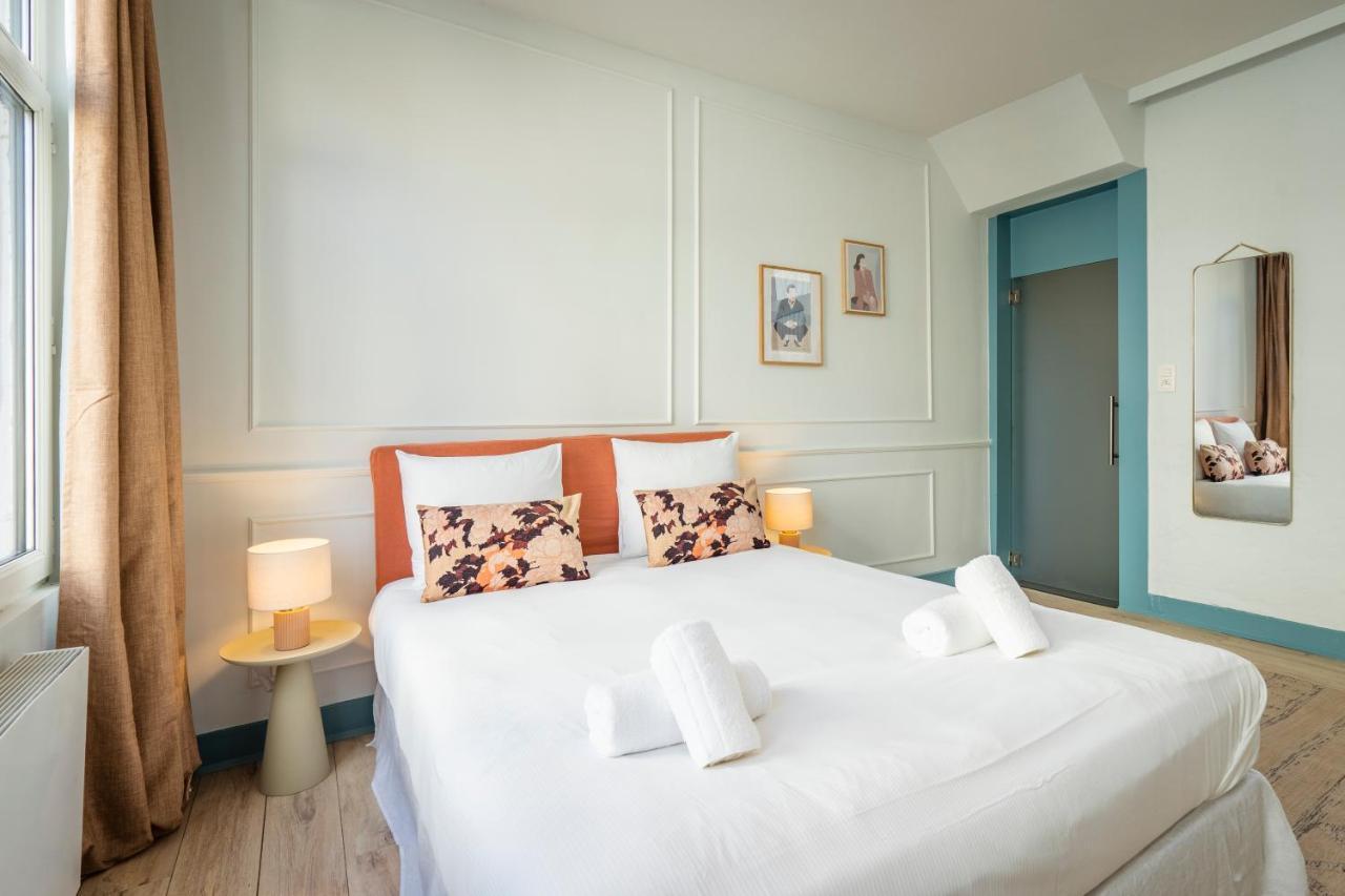 Shway - The Saffron Dress Villa Antwerpen Bagian luar foto